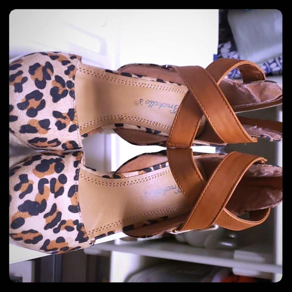 Strappy sandals